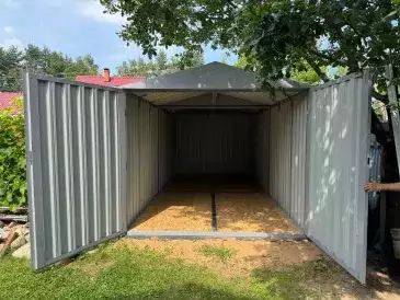 Вместительный хозблок для садовой техники в светло-сером цвете в дер. Сергиевка, Киржачский р-н, Владимирская обл.